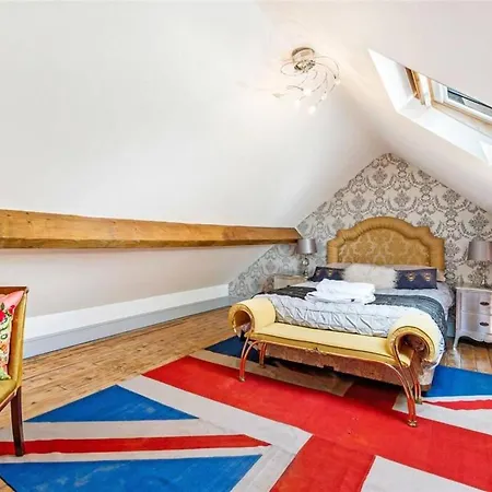 Country Hot Tub With Gazebo Peaceful *