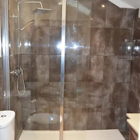 Country Hot Tub With Gazebo Peaceful 펜션 *