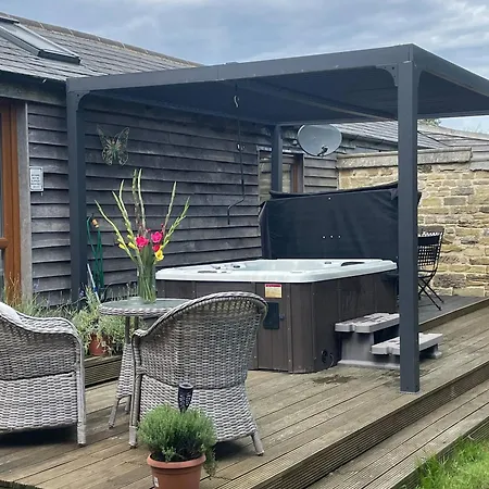 Country Hot Tub With Gazebo Peaceful *